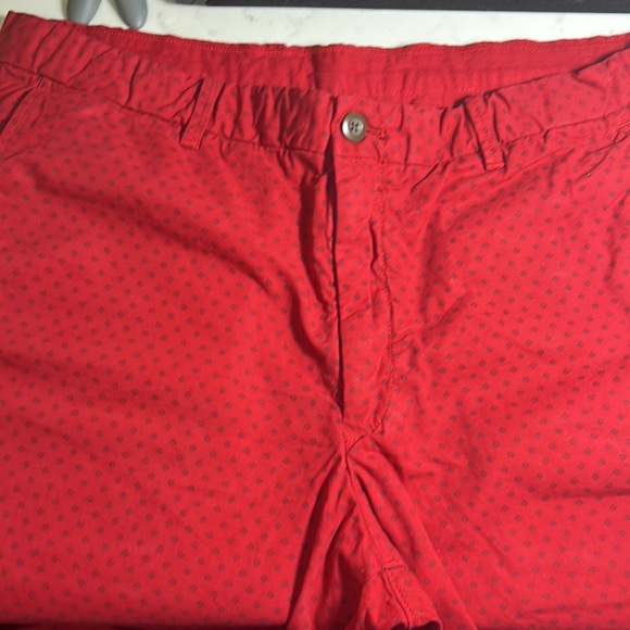 Uniqlo Chino Shorts | Red Polka Dot | Men’s Size XL (Waist 36–39) | Like New - Picture 5 of 7